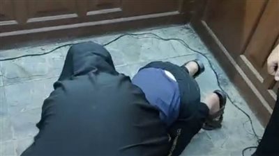 الجنايات تلبي طلبًا عاجلًا لسفاح الإسماعيلية.. ومشهد يبكي مع والدته