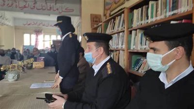 احتفالية مع متحدي الإعاقة بالمدرسة الفكرية وندوة لمناهضة 