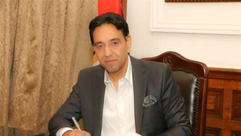 الدكتور أيمن محسب