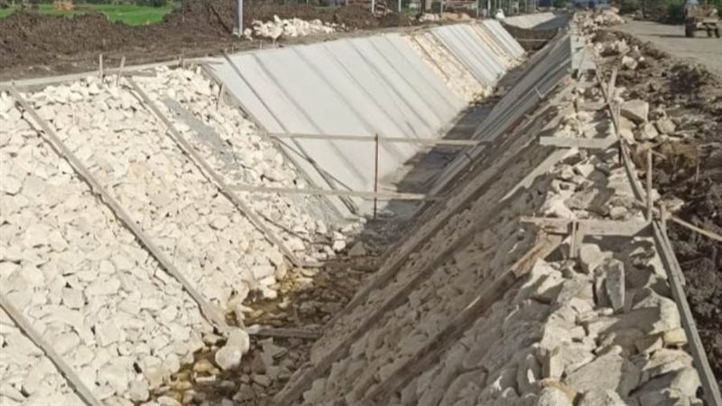 تبطين الترع