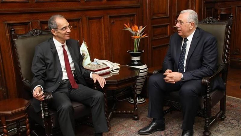 عمرو طلعت وزير الاتصالات