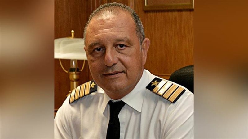 الطيار عمرو أبوالعينين