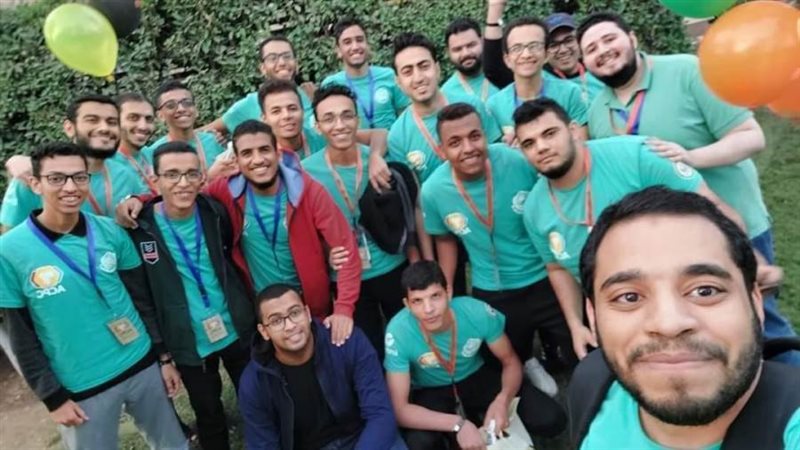 فريق طلابي بجامعة