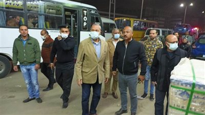 محافظ القليوبية يقود حملة لرفع الإشغالات والنظافة بشبرا الخيمة 