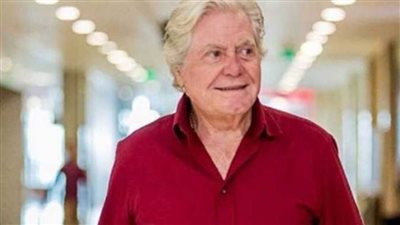 بطولة حسين فهمي.. تعرف على موعد عرض فيلم الكاهن