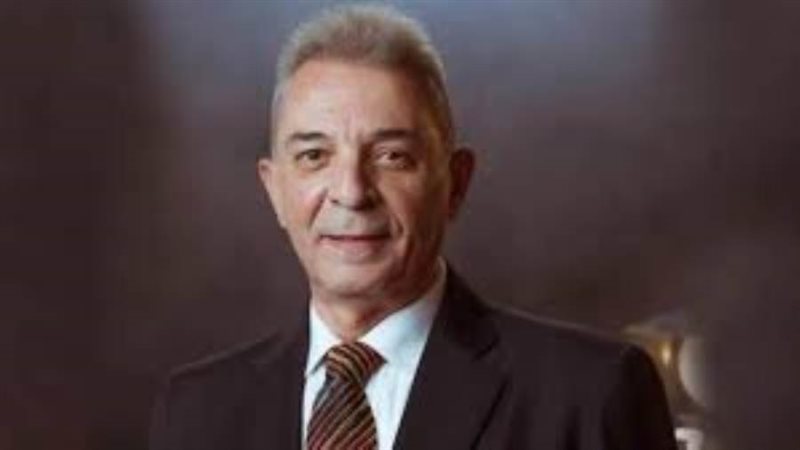 الفنان محمود حميدة