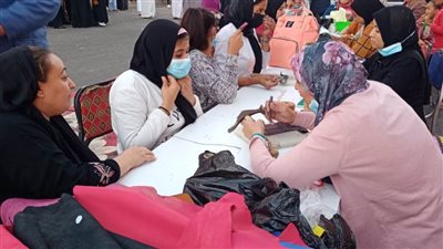 أهالى العلاقى وغرب أسوان يتفاعلون مع القوافل الثقافية 