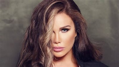 نيكول سابا ترقص مع عمرو دياب في زفاف ابن شقيق حميد الشاعري