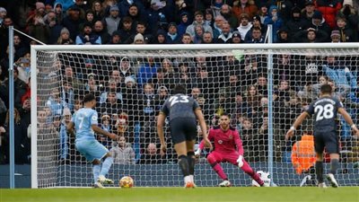 مانشستر سيتي يحافظ على الصدارة بفوز صعب على وولفرهامبتون في البريميرليج