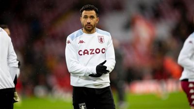 حساب أستون فيلا يحتفي بعودة تريزيجيه: 