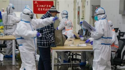 المملكة المتحدة تسجل 633 إصابة جديدة بمتحور أوميكرون