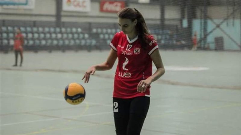 طائرة سيدات الأهلي