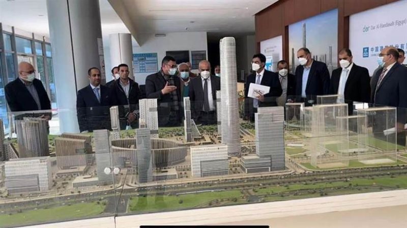 وفد حكومي عماني يتفقد