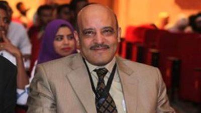 رئيس جامعة أسوان يؤكد أهمية المراكز الجامعية للتطوير المهني في الجامعات الحكومية