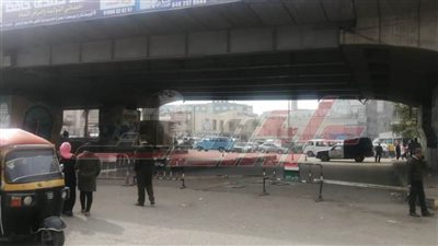 بالصور.. تساقط أجزاء خرسانية من الكوبري العلوي بـ”قويسنا“ المنوفية 