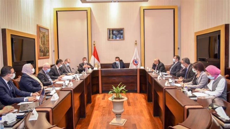 اجتماع اللجنة العليا