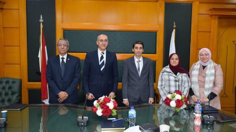 رئيس المركز القومى