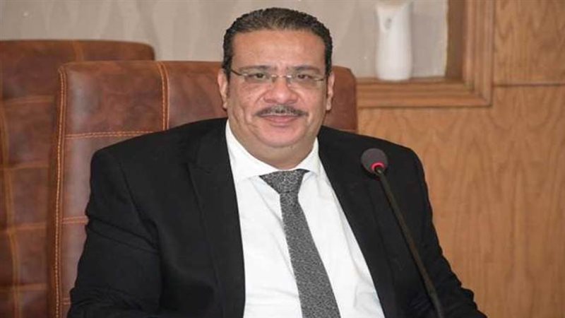 الدكتور أحمد زكي