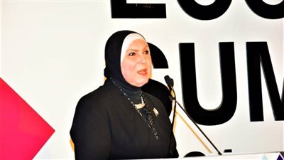  نيفين جامع: الوزارة تنفذ استراتيجية شاملة لتعميق التصنيع المحلي وزيادة معدلات التصدير بالتعاون مع أجهزة الدولة