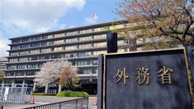 رئيس الوزراء الياباني يتفق مع المستشار الألماني الجديد على توسيع نطاق التعاون الدفاعي