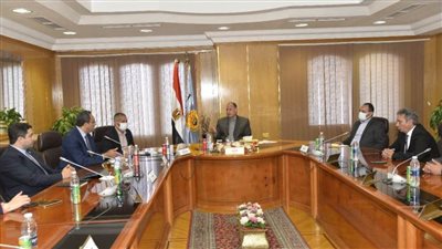 محافظ أسيوط يترأس الاجتماع الأول للمجلس الاقتصادي والاجتماعي لبرنامج التنمية المحلية بصعيد مصر