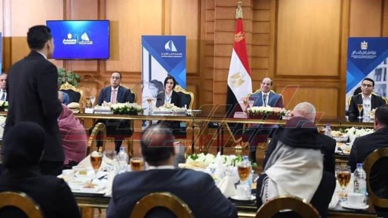 فخامة الرئيس في حواره