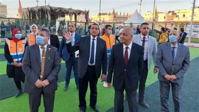 محافظ البحيرة يتفقد مشروعات مبادرة 