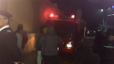 الحماية المدنية تنجح فى السيطرة على حريق بمشغل بكفر شكر  