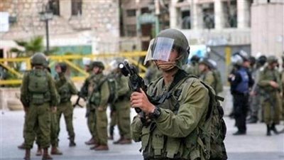 الاحتلال الإسرائيلي يعتقل سبعة فلسطينيين في الضفة الغربية