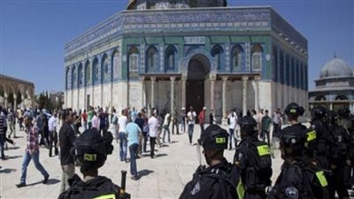  مستوطنون يقتحمون الأقصى بحماية شرطة الاحتلال الإسرائيلي
