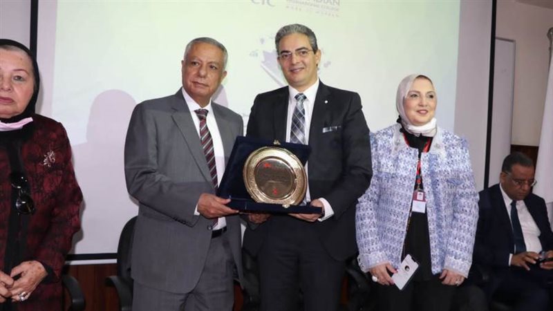 جانب من التكريم