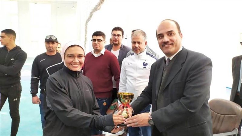 رئيس جامعة العريش