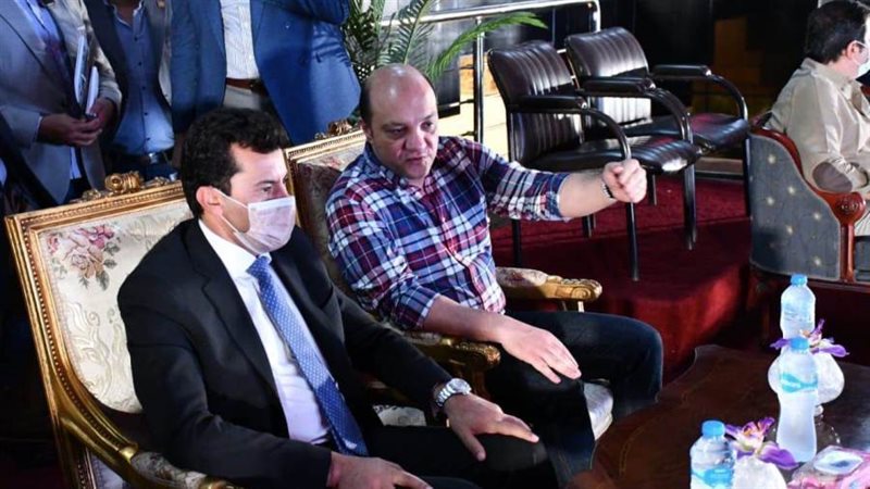 الدكتور إيهاب أمين