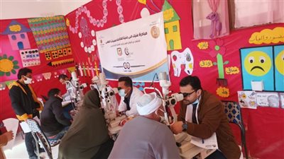 توقيع الكشف على ٦٢٠ مواطنًا من مرضى العيون للأسر الأولى بالرعاية بالبحيرة