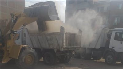 رفع 280 طن مخلفات صلبة من منطقة أحمد وهبة ببني سويف