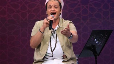 وائل الفشني: الفن لا يتعارض مع الإنشاد..وفنانو المهرجانات كـ