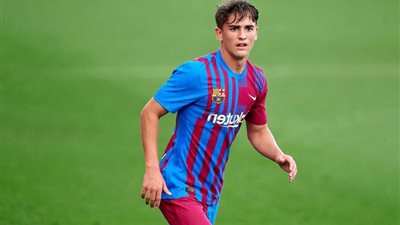 ماركا: برشلونة يوقف محادثات التجديد مع هدف ليفربول 