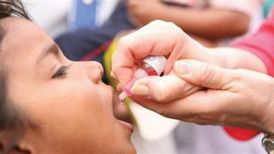 ٢٣٤٩ فريقا طبيا يشاركون فى حملة التطعيم ضد شلل الأطفال بقنا