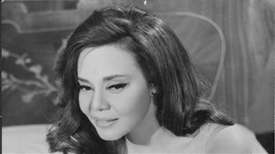 غادة نافع تروي تفاصيل نشوب حريق في مكتبة ماجدة الصباحي 