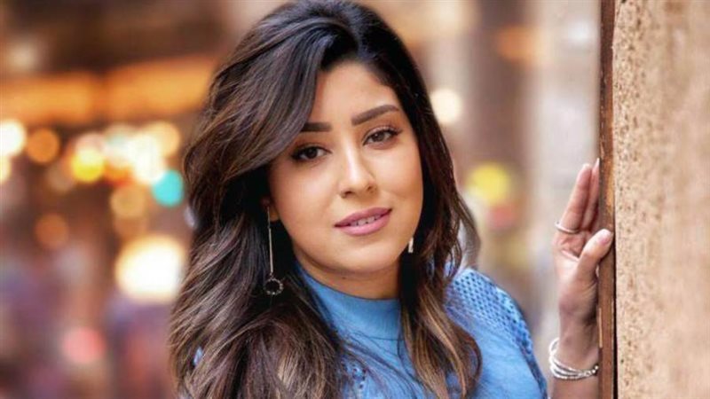 الفنانة ايتن عامر