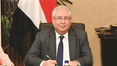 سفير مصر في الكويت يبحث مع نائب رئيس الحرس الوطني تعزيز العلاقات بين البلدين