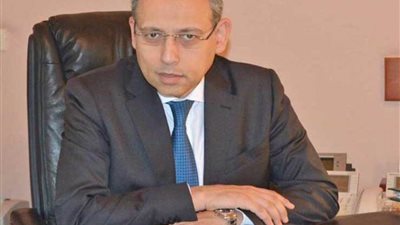 السفير المصري بموسكو يبحث استعدادات مشاركة مصر كضيف شرف في منتدى سان بطرسبرج الاقتصادى الدولي