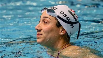 فريدة عثمان تتأهل إلى نصف نهائي سباق 50 م حرة ببطولة العالم للسباحة القصيرة بأبوظبي