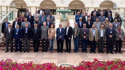 رئيس جامعة أسيوط يستأنف عمله بعد مشاركته في مؤتمر فولبرايت مصر بالغردقة