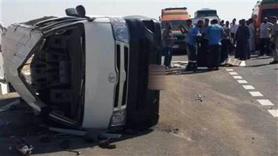 إصابة 14 شخصا فى حادثي سير على الطريق الصحراوى الغربى 