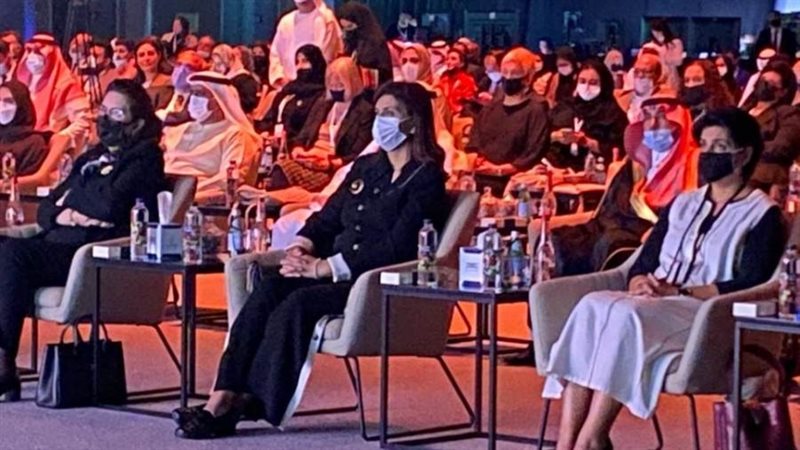 السفيرة نبيلة مكرم