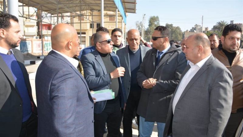 جولة المحافظ