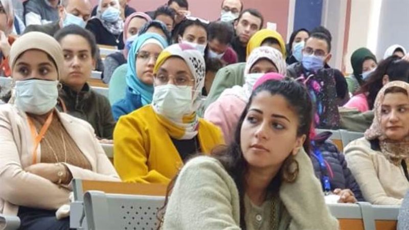 جانب من حضور الندوة