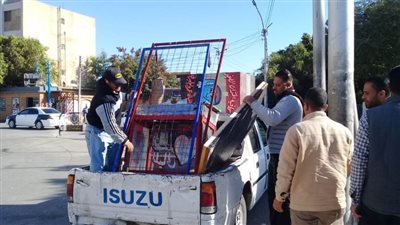 محافظ أسيوط: رفع وإزالة إشغالات الباعة الجائلين وتحرير محاضر للمخالفين بحي شرق لتحقيق الانضباط