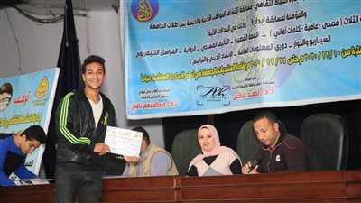 أحمد عباس للشعر الغنائي ويوسف عبدالحميد للفصحى.. مواهب صاعدة بالشرقية